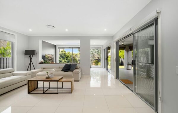 vivienda con superficies acristaladas
