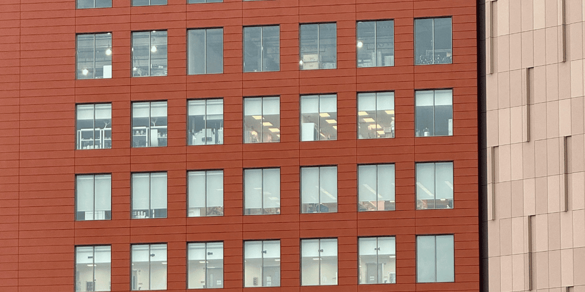 Instalación profesional de ventanas de aluminio en Cerdanyola